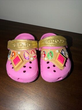Disney Princess Light Up Jewel Crocs Size C4 🔥🔥🔥